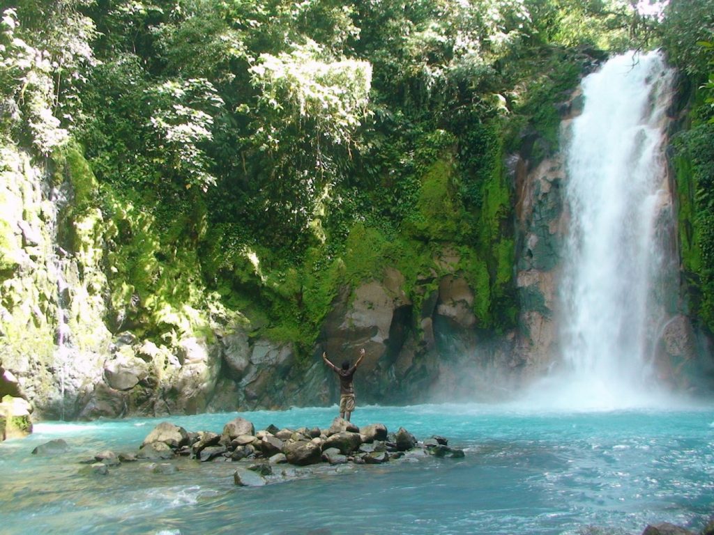 RIO CELESTE TROPICAL RAIN FOREST HIKING TOUR